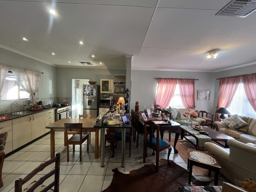 3 Bedroom Property for Sale in Olyfvenhoudtsdrift Northern Cape
